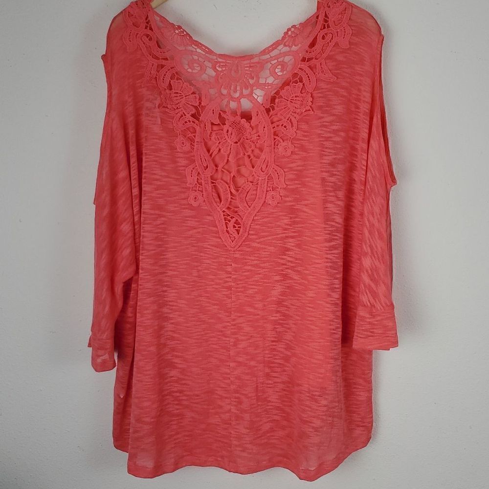 BB Boutique Layered Top with Lace. Size 3xl